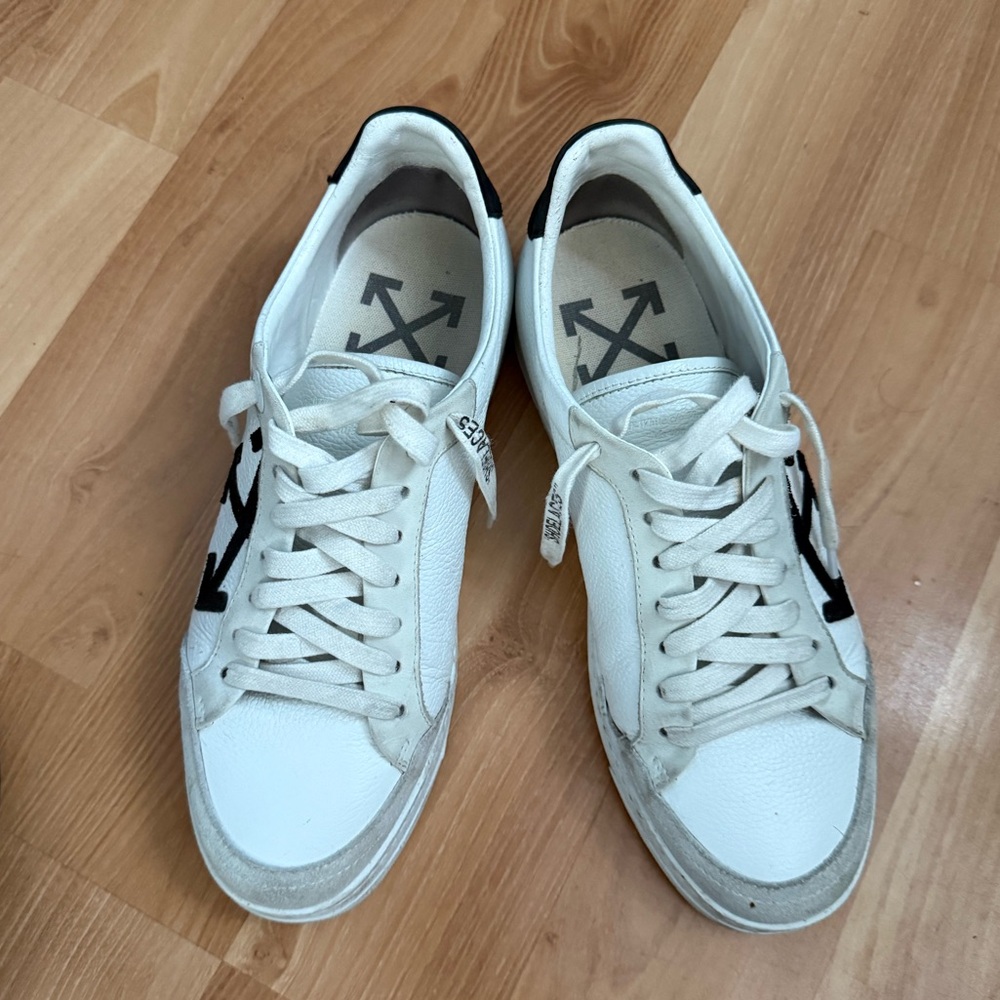 Off White Sneakers